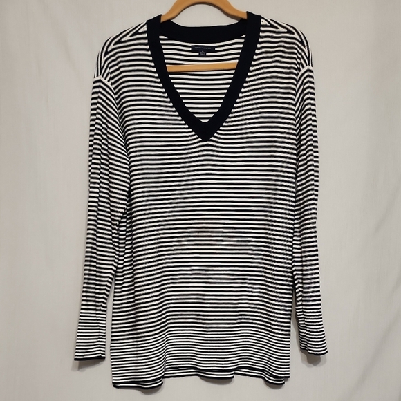Tommy Hilfiger Blue and White Relaxed Long Sleeve V-neck Shirt - Picture 1 of 7